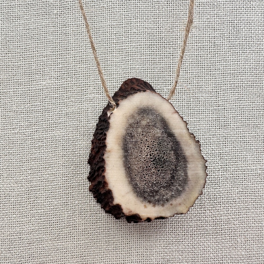 Vintage 90s Teardrop Antler Slice Pendant Necklace Cord Women's Classic Jewelry